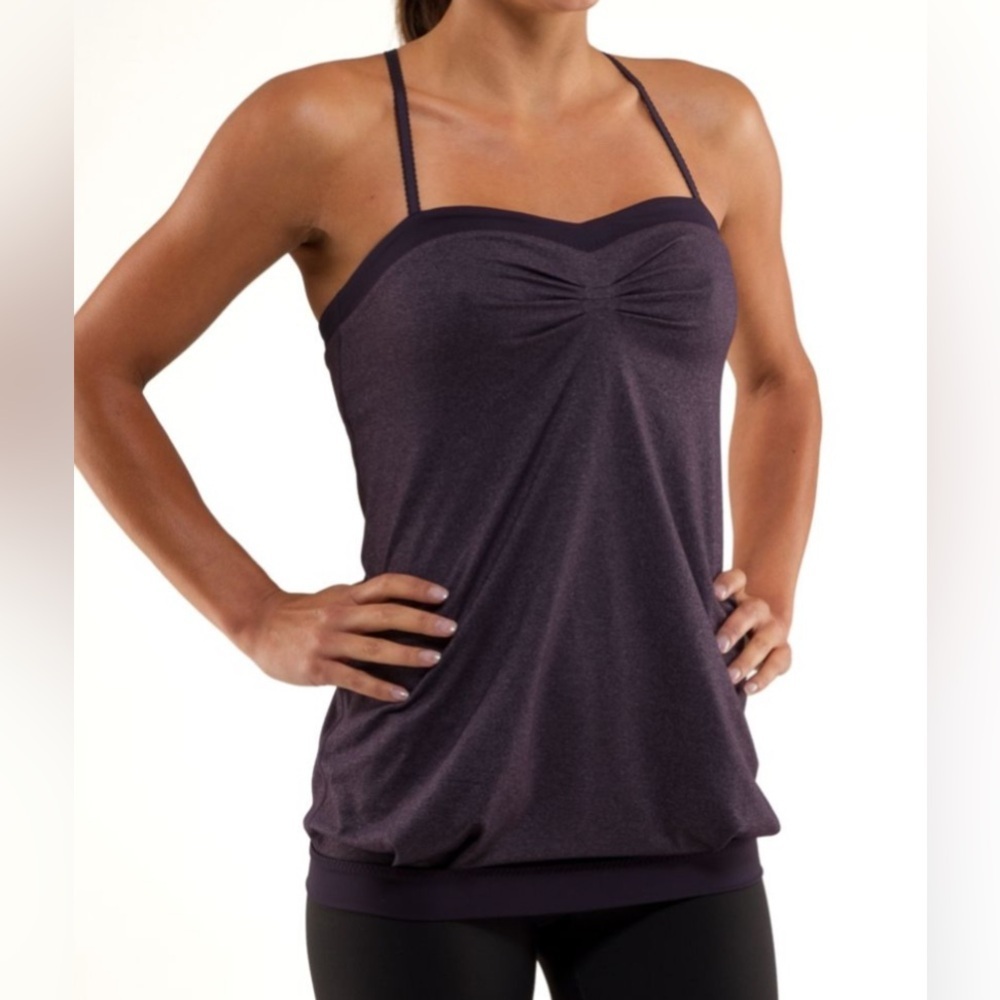 Lululemon Pure Focus Tank in Black Swan